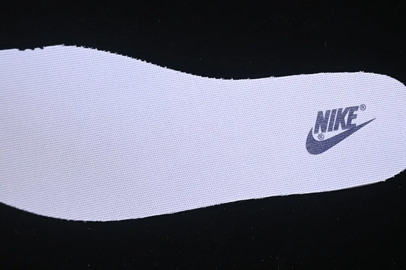 All categories Nk SB Dunk series Nk SB Dunk Low low-top sneakers Nike SB Dunk Low blue, white and gray color matching low-top casual sneakers IM2222-101